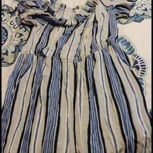 Romper cropped length with pockets